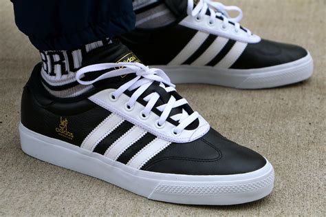 adi ease skate shoes